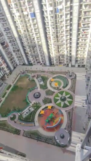 Master Plan in 3 BHK Apartment at Arihant Abode, Sector 10 Greater Noida – for Sale