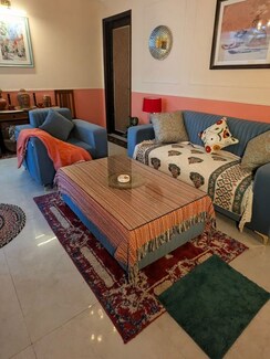 2 BHK + Servant Room Builder Floor For Rent in Ameya One