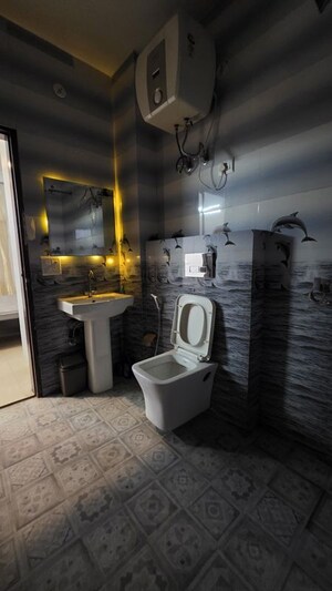 Bathroom in 2 BHK Builder Floor at Ameya One, Sector 42 – for Rent