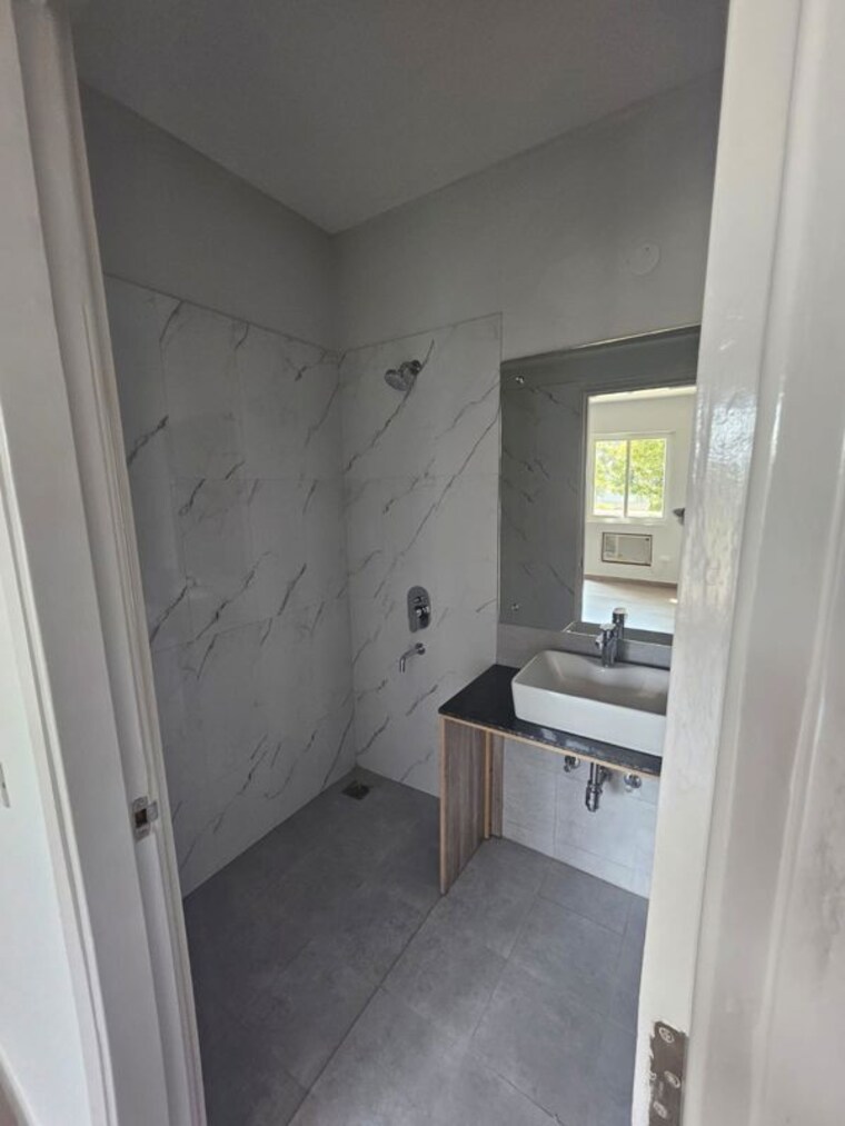 Bathroom, silverglades-the-melia-first-citizen 3.5 Bedroom 1845 Sq.Ft. Apartment In Sohna Sector 35 Gurgaon 10360182