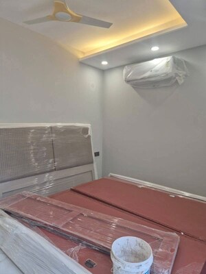 Furnished Amenities in 2 BHK Apartment at Saket – for Rent