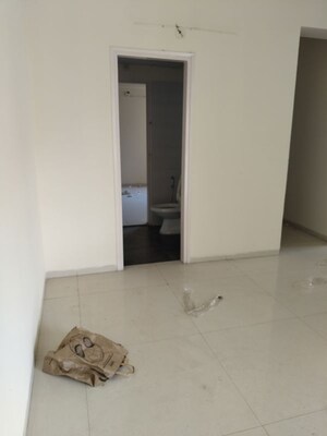 Room in 3 BHK Apartment at Tulip Violet, Sector 69 – for Sale