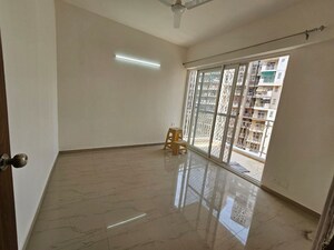 Room in 3 BHK Apartment at Mahagun My Woods, Sector 16c Greater Noida – for Rent
