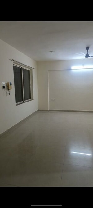 Room in 3 BHK Apartment at Manav Silver Skyscapes, Wakad – for Rent