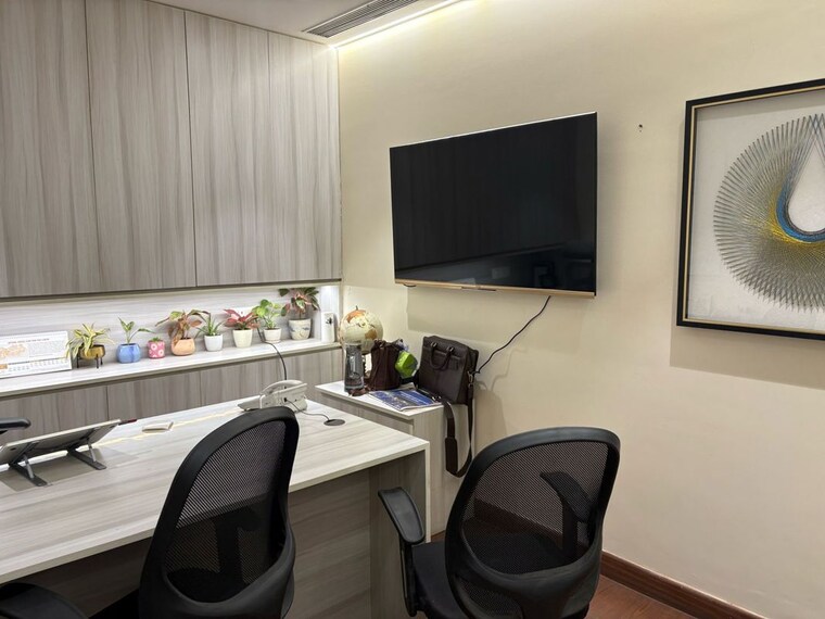 Team Area, netaji subhash place Commercial Office Space 960 Sq.Ft. In Netaji Subhash Place Delhi 10360583