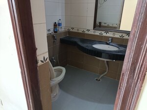 Bathroom in 3 BHK Apartment at Parsvnath Green Ville, Sector 48 – for Rent