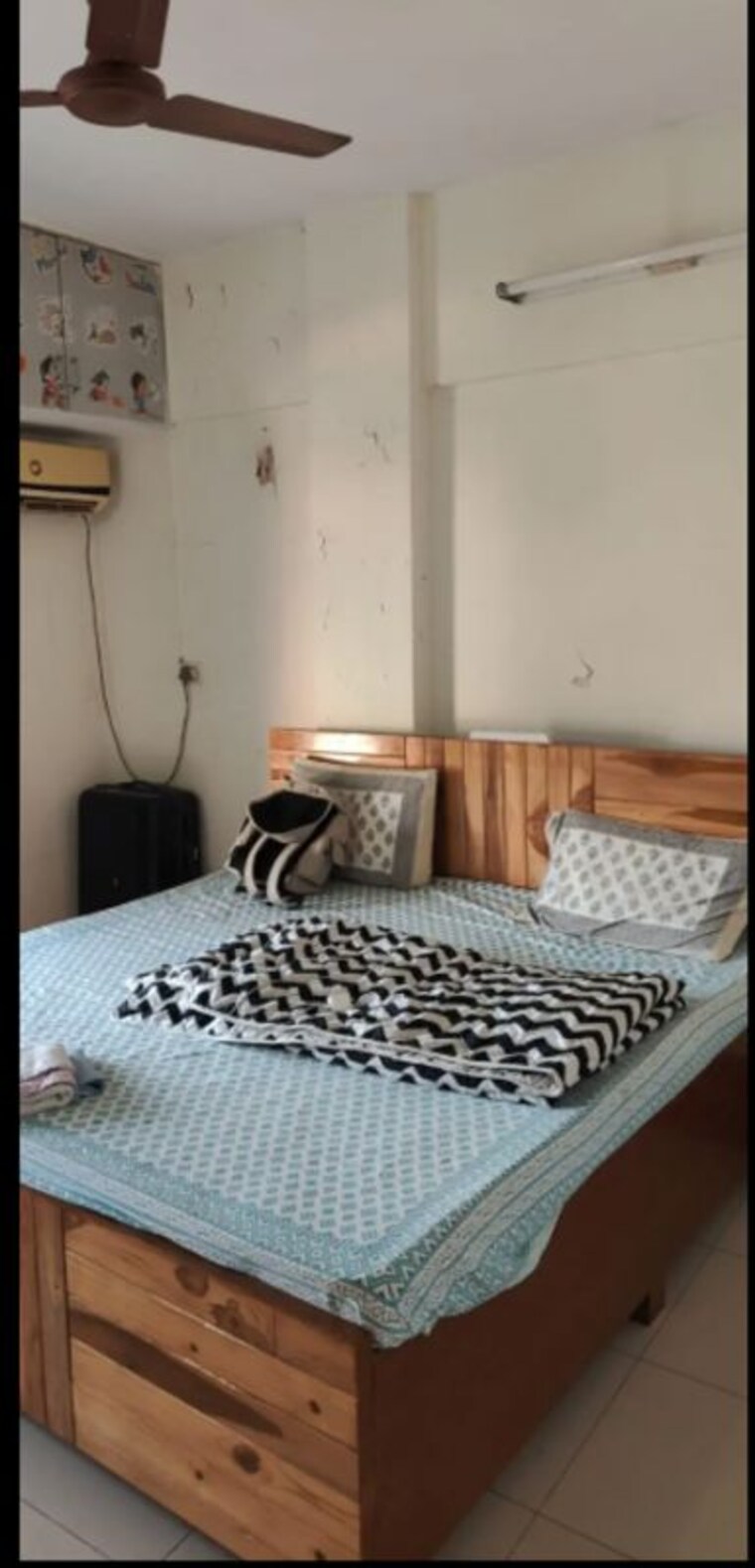 Bedroom, royal-classic-co-op-society 2 Bedroom 700 Sq.Ft. Apartment In Andheri West Mumbai 10360575