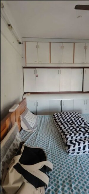 Bedroom in 2 BHK Apartment at Royal Classic Co Op Society, Andheri West – for Rent