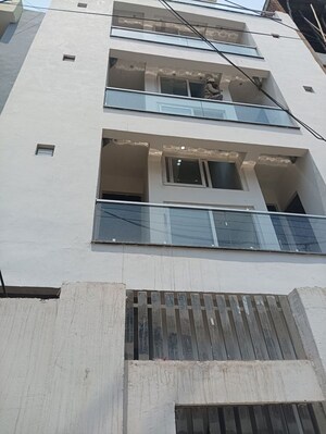 2 BHK Apartment For Rent in ARV Park, Sector 63