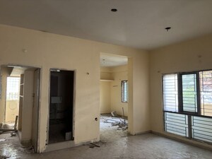 Room in 2 BHK Independent House at Lakdi Ka Pul – for Rent