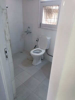 Bathroom in 3 BHK Apartment at Vipul Greens, Sector 48 – for Rent