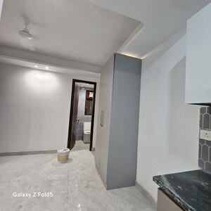 Room in 1 BHK Apartment at Neb Sarai – for Rent