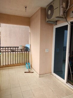 2 BHK Apartment For Rent in Gaur City 2 - 14th Avenue