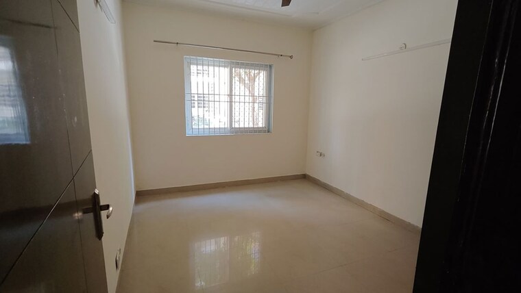 Room, bptp-park-floors-ii 2 Bedroom 6800000 Sq.Ft. Apartment In Sector 76 Faridabad 10360605