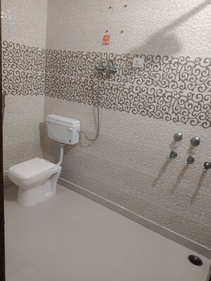 Bathroom in 2 BHK Builder Floor at Sector 21c – for Rent