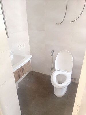 Bathroom in 4 BHK Apartment at Vipul Greens, Sector 48 – for Rent