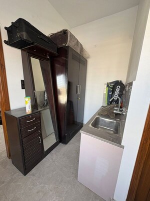Furnished Amenities in 1 BHK Independent House at Sector 21c – for Rent