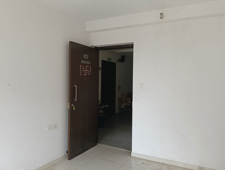 Living Room, godrej-emerald 1.5 Bedroom 550 Sq.Ft. Apartment In Ghodbunder Road Thane 10360632