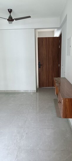 3 BHK + Extra Room,Basement Apartment For Rent in Signature Global City 81