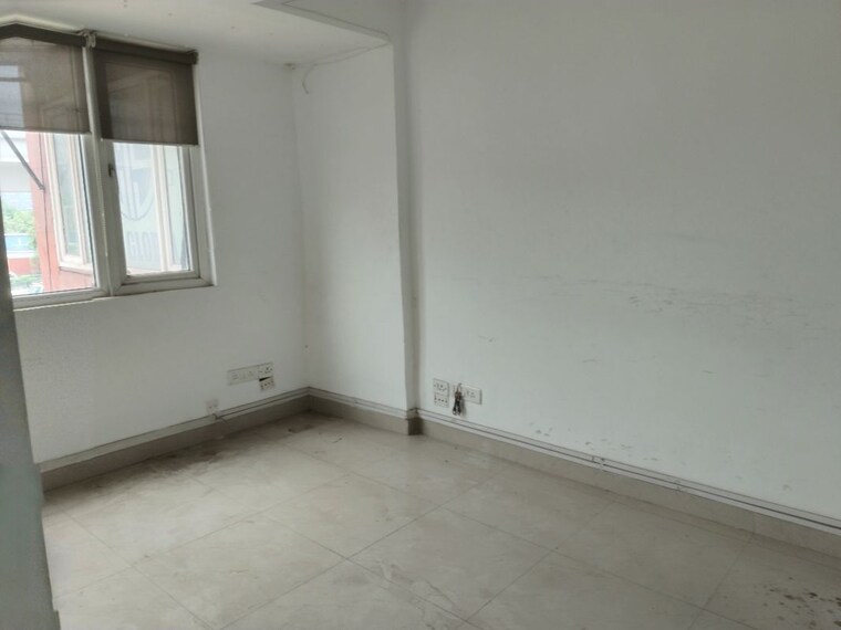 Room, sarita vihar 4 Bedroom 2250 Sq.Ft. Apartment In Sarita Vihar Delhi 10360661