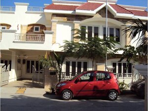 2 BHK Independent House – Exterior View View at Sector 7 - for Rent