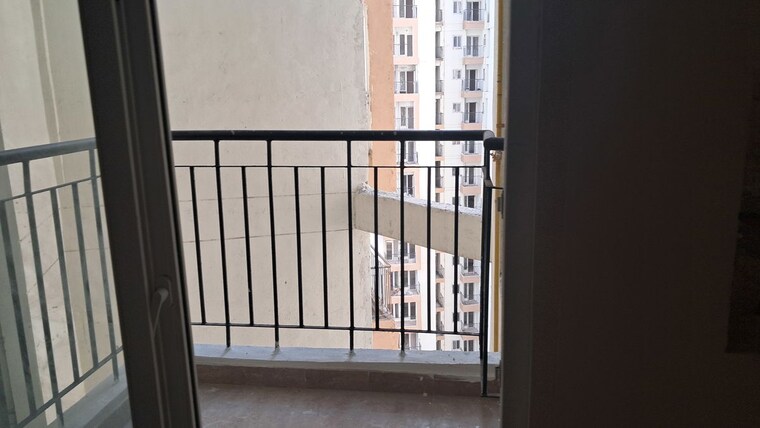 Room, sector 82 4 Bedroom 2175 Sq.Ft. Apartment In Sector 82 Noida 10360642