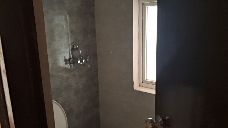 Bathroom, sector 82 4 Bedroom 2175 Sq.Ft. Apartment In Sector 82 Noida 10360642