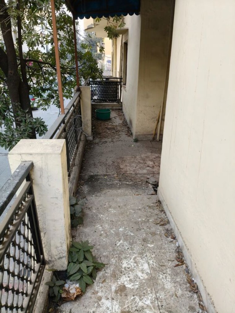 Balcony, mayur vihar 3.5 Bedroom 1250 Sq.Ft. Apartment In Mayur Vihar Delhi 10360678