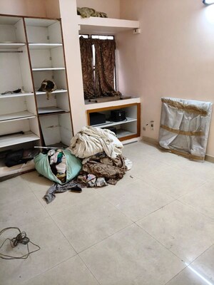 Living Room in 3.5 BHK Apartment at Mayur Vihar – for Sale