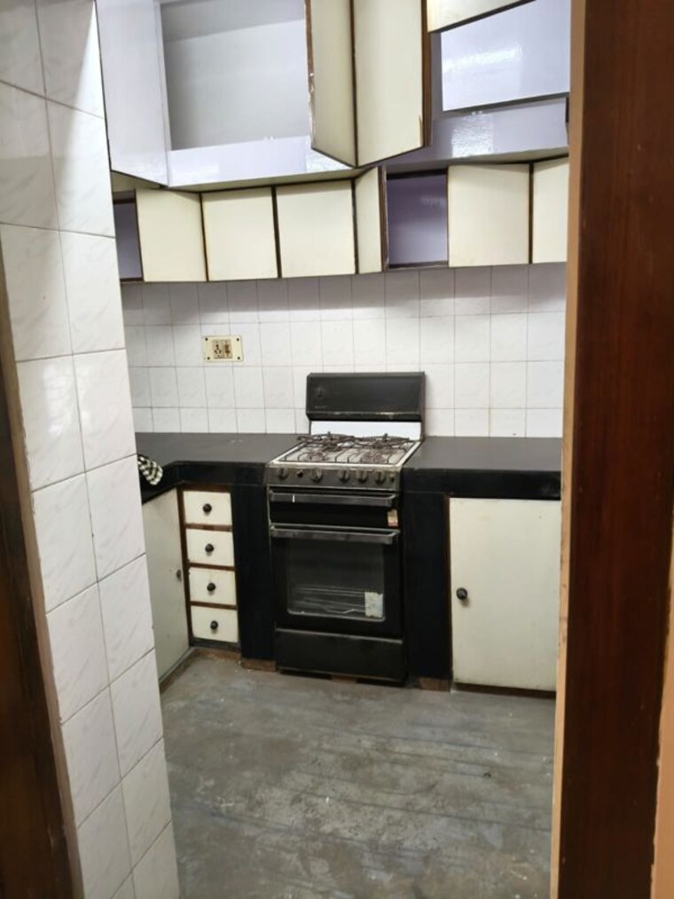 Kitchen, mayur vihar 3.5 Bedroom 1250 Sq.Ft. Apartment In Mayur Vihar Delhi 10360678