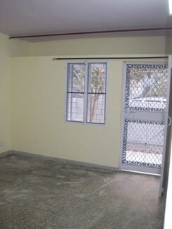 1.5 BHK + Pooja Room Apartment For Rent in Mayur Vihar