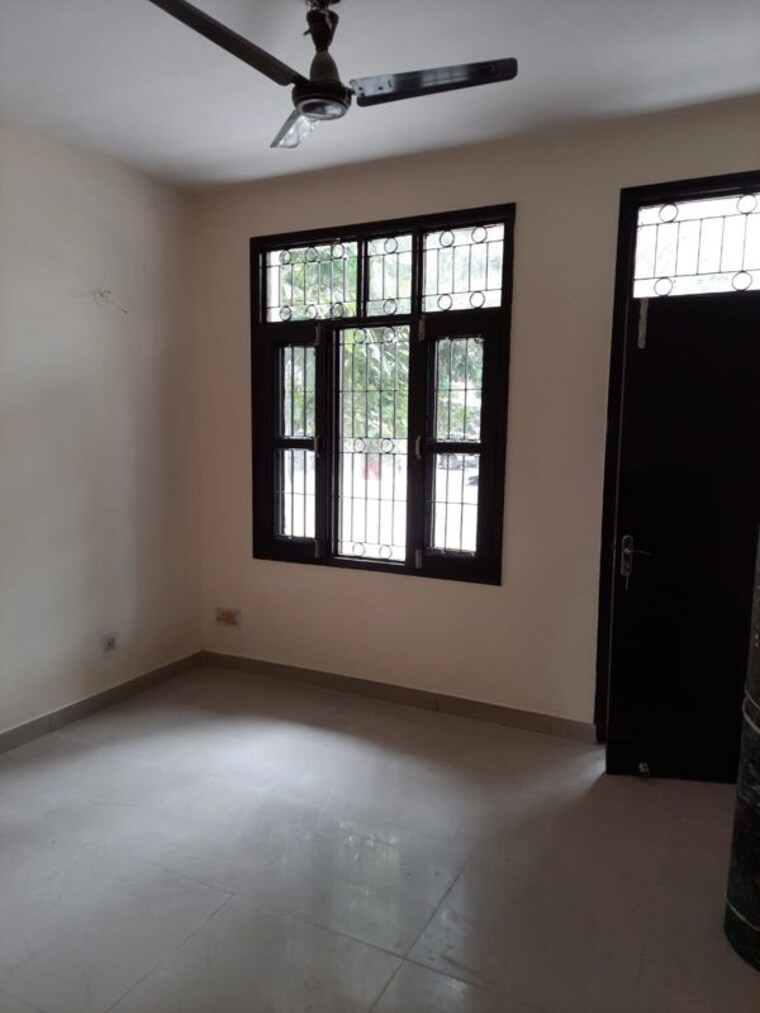 Room, ardee-city 3 Bedroom 240 Sq.Yd. Builder Floor In Sector 52 Gurgaon 10360687