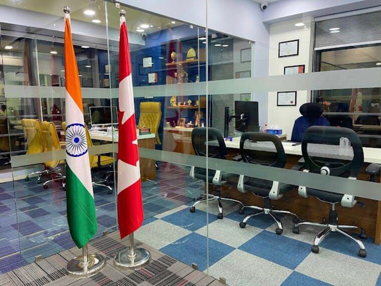 Gym, vaishnodevi circle Commercial Office Space 4268 Sq.Ft. In Vaishnodevi Circle Ahmedabad 10360690