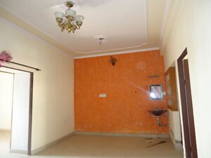 Room in 2 BHK Independent House at Sector 7 – for Rent