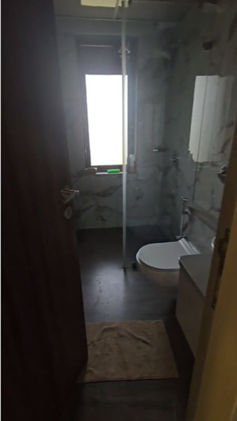 Bathroom, chembur 2 Bedroom 993 Sq.Ft. Apartment In Chembur Mumbai 10360699
