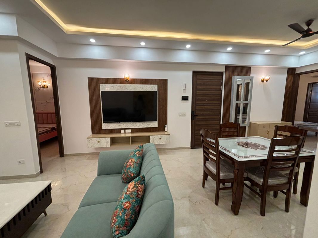 2.5 BHK + Pooja Room,Study Room,Extra Room,Basement,Store Room 1200 Sq.Ft. Builder Floor in Smart World Orchard