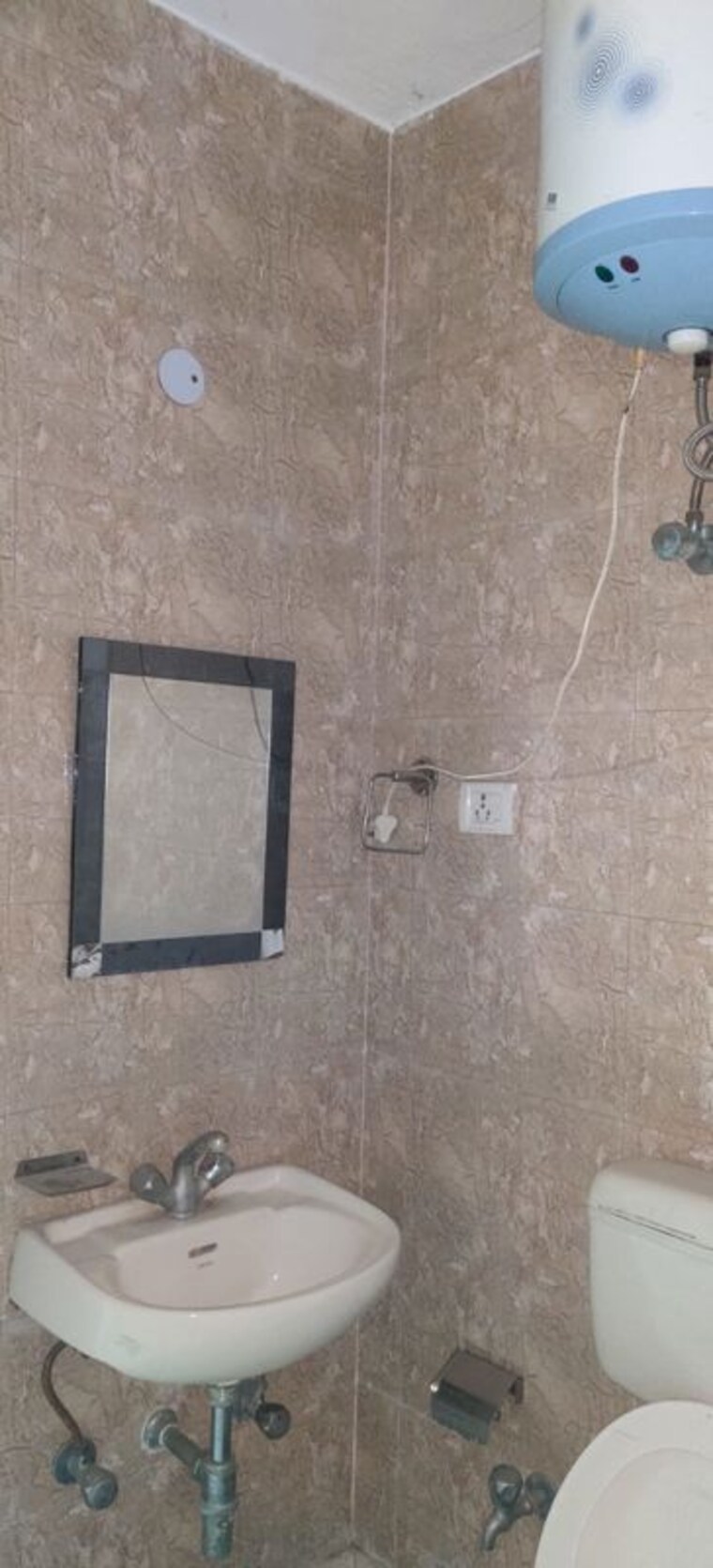 Room, sector 7 2 Bedroom 1412 Sq.Ft. Independent House In Sector 7 Gurgaon 10360722
