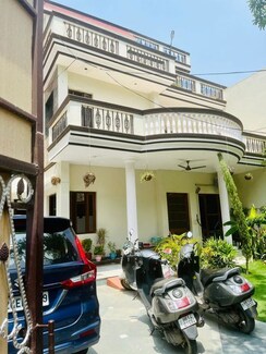 2 BHK Independent House For Rent in Sector 7