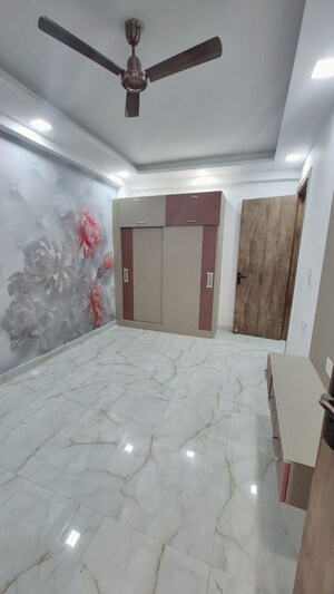 Room in 2 BHK Builder Floor at Sector 1 Greater Noida – for Sale