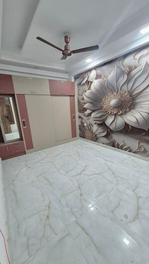 Room in 3 BHK Builder Floor at Sector 1 Greater Noida – for Sale