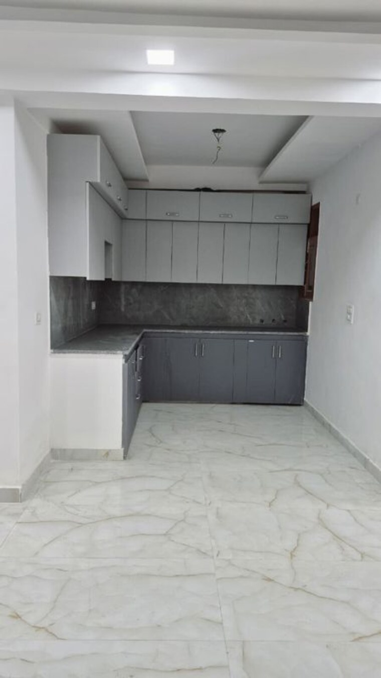 Kitchen, sector 1 greater noida 3 Bedroom 1550 Sq.Ft. Builder Floor In Sector 1 Greater Noida Greater Noida 9876320