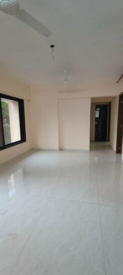 2.5 BHK Apartment For Sale in Borivali West