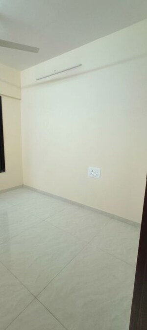 Room in 2.5 BHK Apartment at Borivali West – for Sale