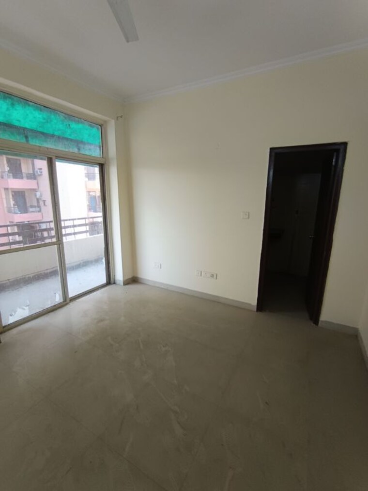 Room, shakti-the-sky-lark-apartment 3.5 Bedroom 2000 Sq.Ft. Apartment In Sector 52 Gurgaon 10360745