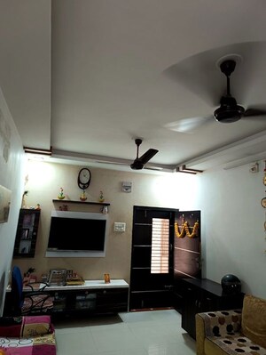 Team Area in 2 BHK Apartment at Ellisbridge – for Sale