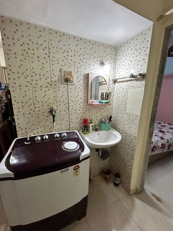 1 BHK + Pooja Room,Extra Room Apartment For Rent in Rutu Enclave