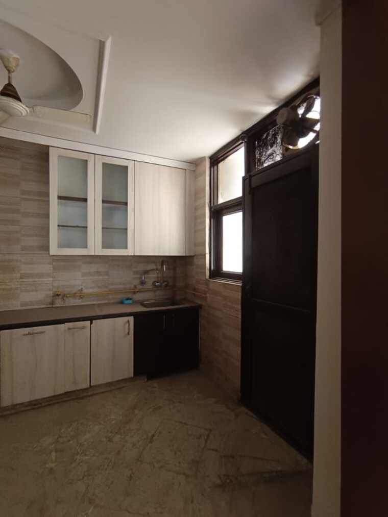 Kitchen, anand-niketan-cghs 4 Bedroom 3600 Sq.Ft. Apartment In Sector 52 Gurgaon 10360753