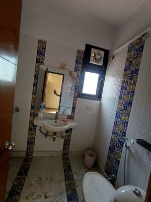 Bathroom in 4 BHK Apartment at Anand Niketan CGHS, Sector 52 – for Rent