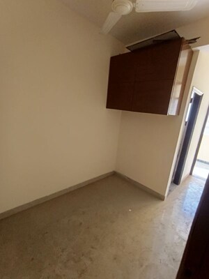 Room in 4 BHK Apartment at Anand Niketan CGHS, Sector 52 – for Rent