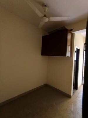 Room in 4 BHK Apartment at Anand Niketan CGHS, Sector 52 – for Rent